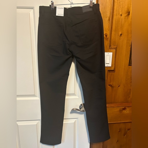 Men’s Calvin Klein 5-Pocket Black Pant 33Wx32L - Picture 3 of 7